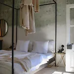 Domecek / Tiny House Apartment